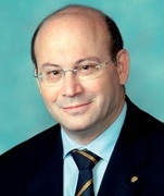 Авраам Кутен — профессор, руководитель Совета консультантов онкологической клиники ЛИСОД