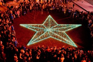 «Звезда памяти» из 1418 свечей от «Киевстар» в Одессе в память о каждом героическом дне Великой Отечественной войны