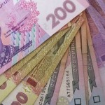 К концу года гривна умеренно упадет