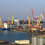 Ильичевский порт взял кредит на покупку крана
