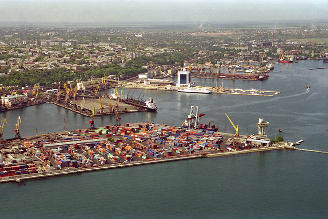 Odesa News: Одесский морской порт в 2013 году сократил перевалку грузов на  5,6% ~ Новости компаний Одессы, Промышленность, Транспорт и логистика